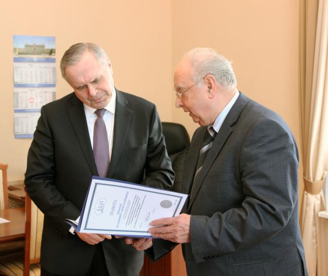 15.04.2015 15.04.2015