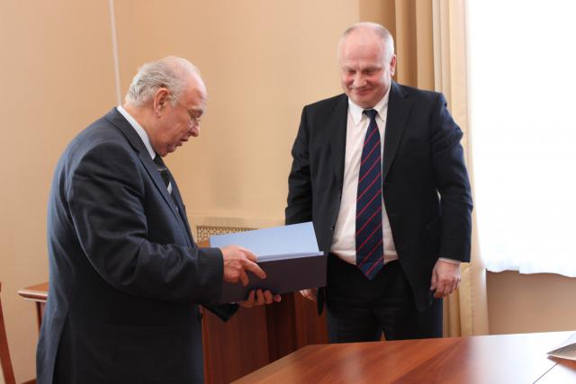 15.04.2015 15.04.2015