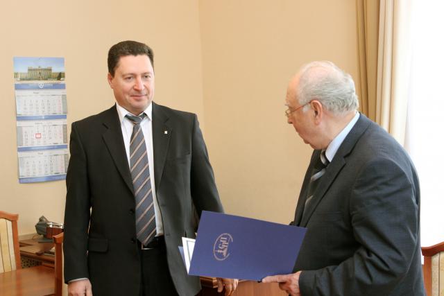 15.04.2015 15.04.2015
