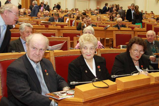23.04.2015 23.04.2015