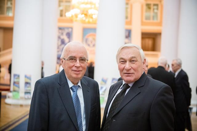 23.04.2015 23.04.2015