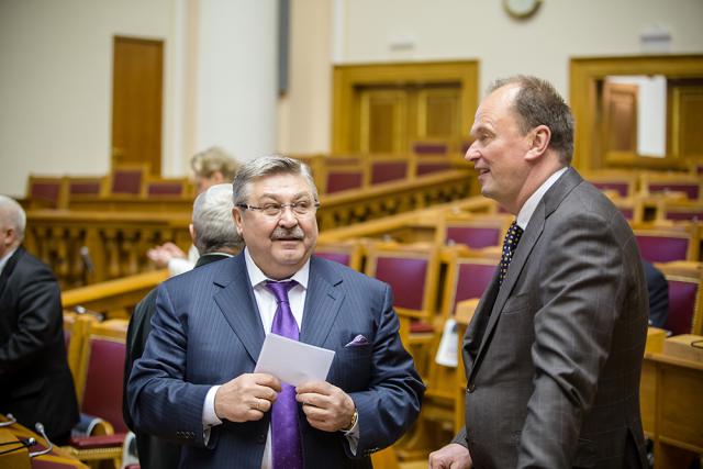 23.04.2015 23.04.2015