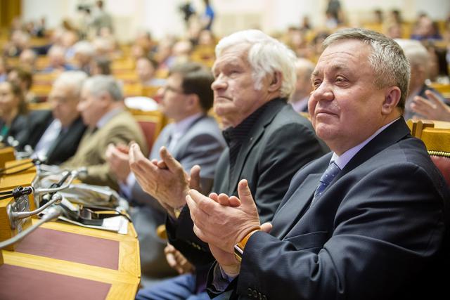 23.04.2015 23.04.2015