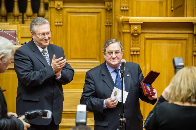 23.04.2015 23.04.2015