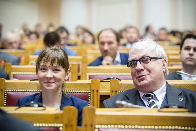 23.04.2015 23.04.2015