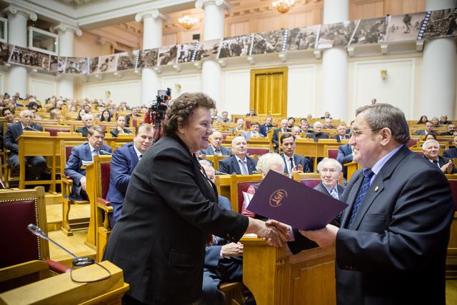 23.04.2015 23.04.2015